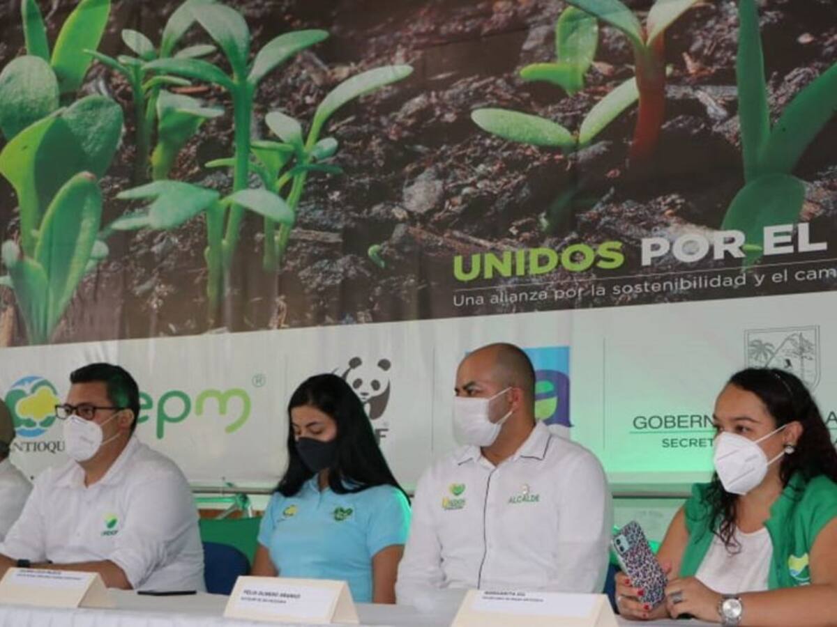 Con un convenio se recuperarán 10 mil áreas degradadas en el Bajo Cauca