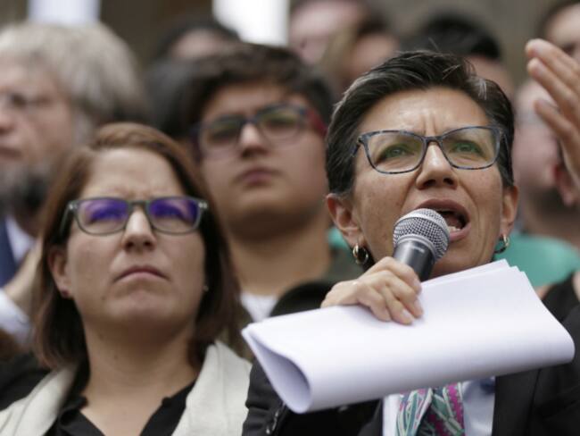 Claudia López se queda con su investidura