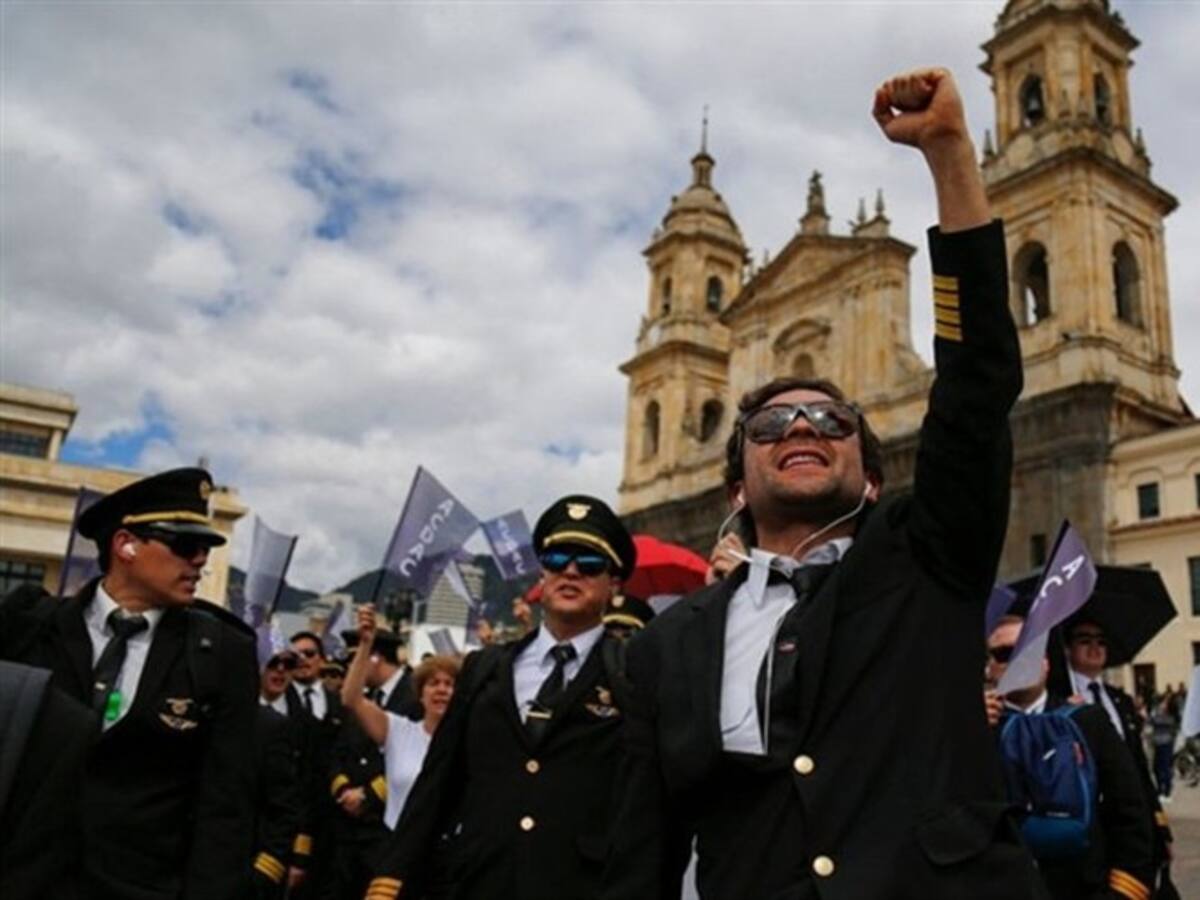 Tribunal de Cundinamarca ordena a Avianca dejar de contratar pilotos extranjeros