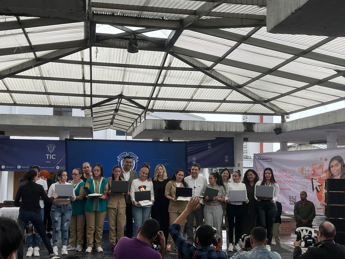 MinTic llega a la cárcel El Buen Pastor con programas de educación digital