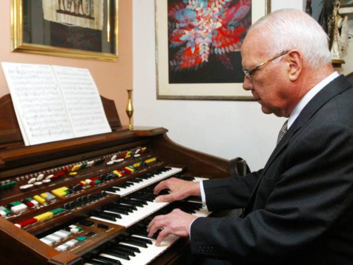 Falleció el maestro Jaime Llano González