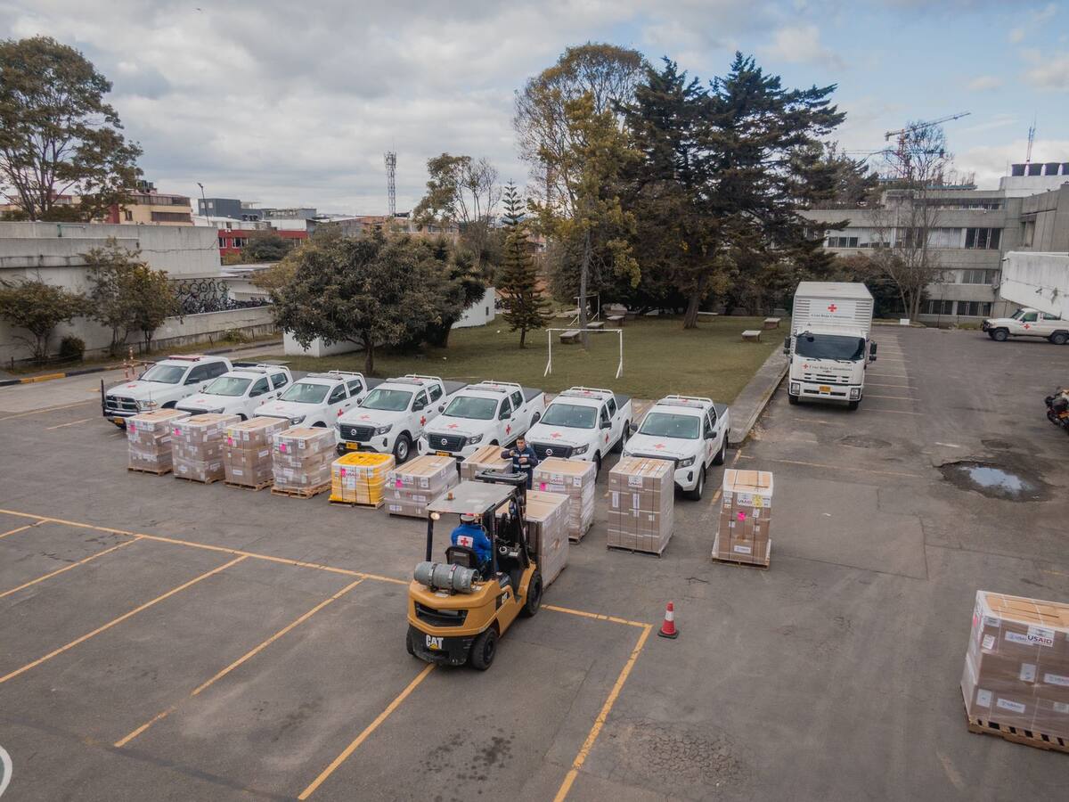 Ya están en Colombia donaciones de EE.UU. para combatir incendios forestales en el país