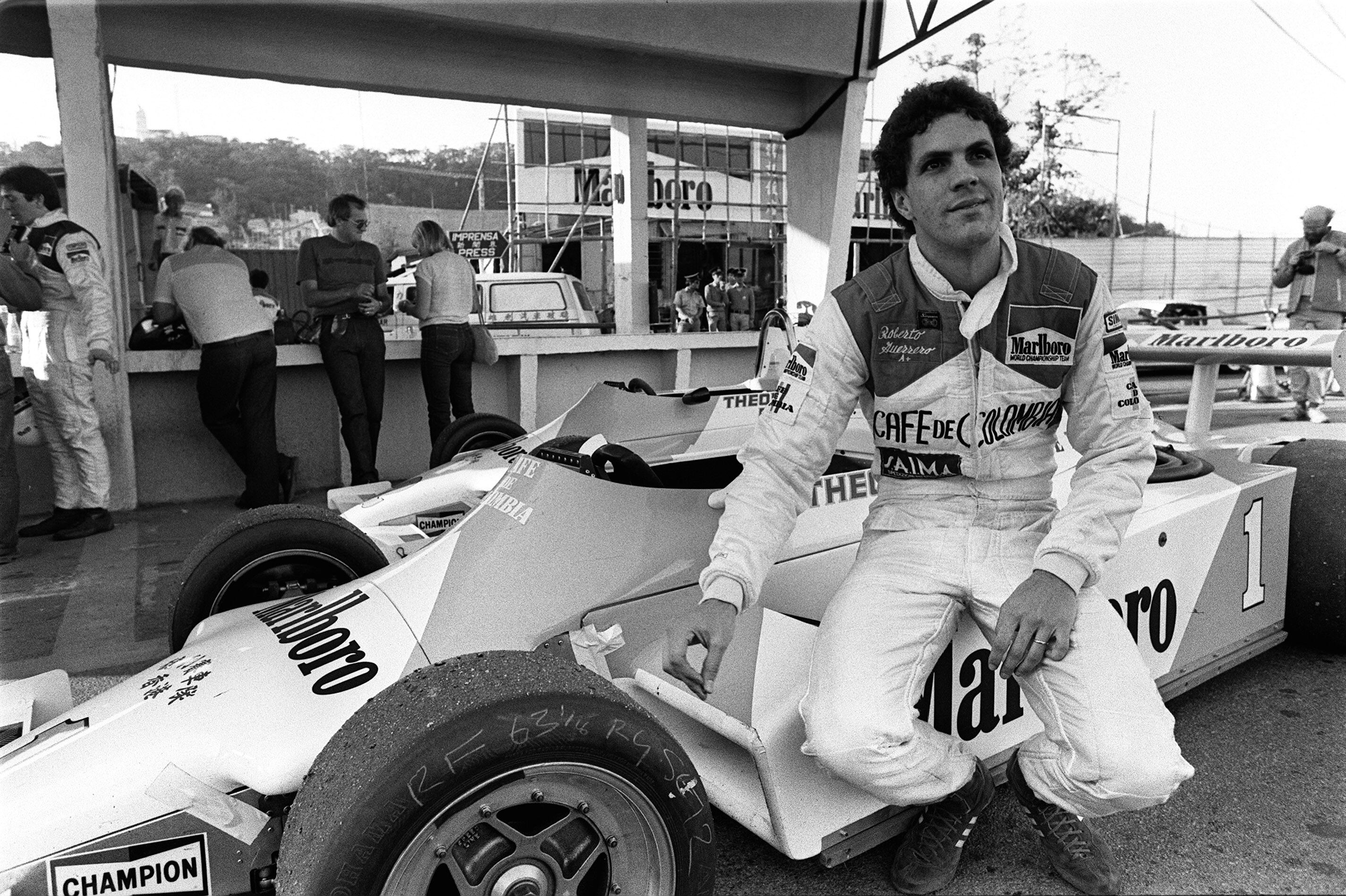 Equipo Marlboro-Theodore en el Gran Premio de Macau 17 November 1983 (Photo by C. Y. YU/South China Morning Post via Getty Images)