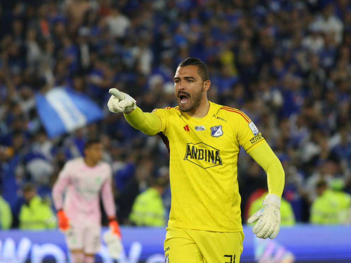 Álvaro Montero dio a conocer lo que le dijo a Larry Vásquez antes del penalti del título