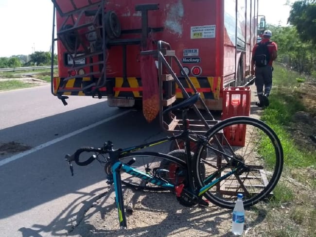 Muere ciclista tras chocar con un camión de gaseosas en Cartagena