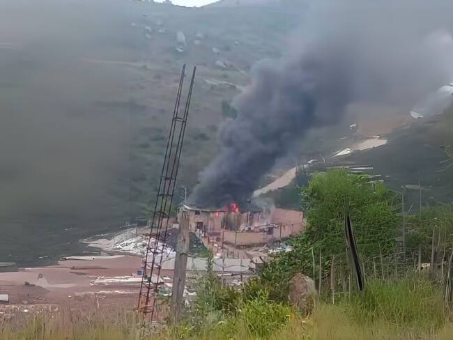 Grave incendio en vereda de Sibaté: Fue ocasionado por derrame de productos químicos