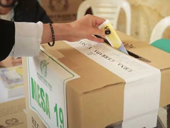 Academia pide que los candidatos centrarse en las propuestas y no en los ataques