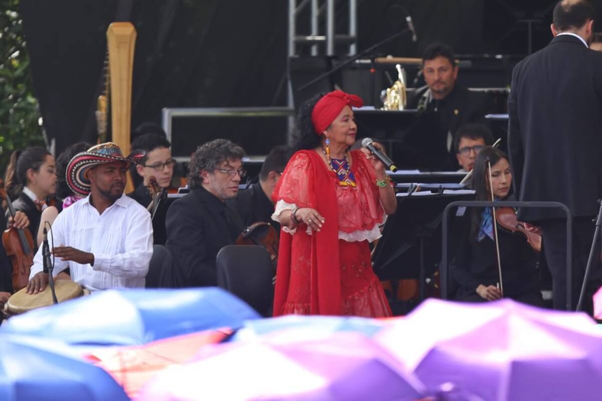 Totó la Momposina deleito a los asistentes con su música. 