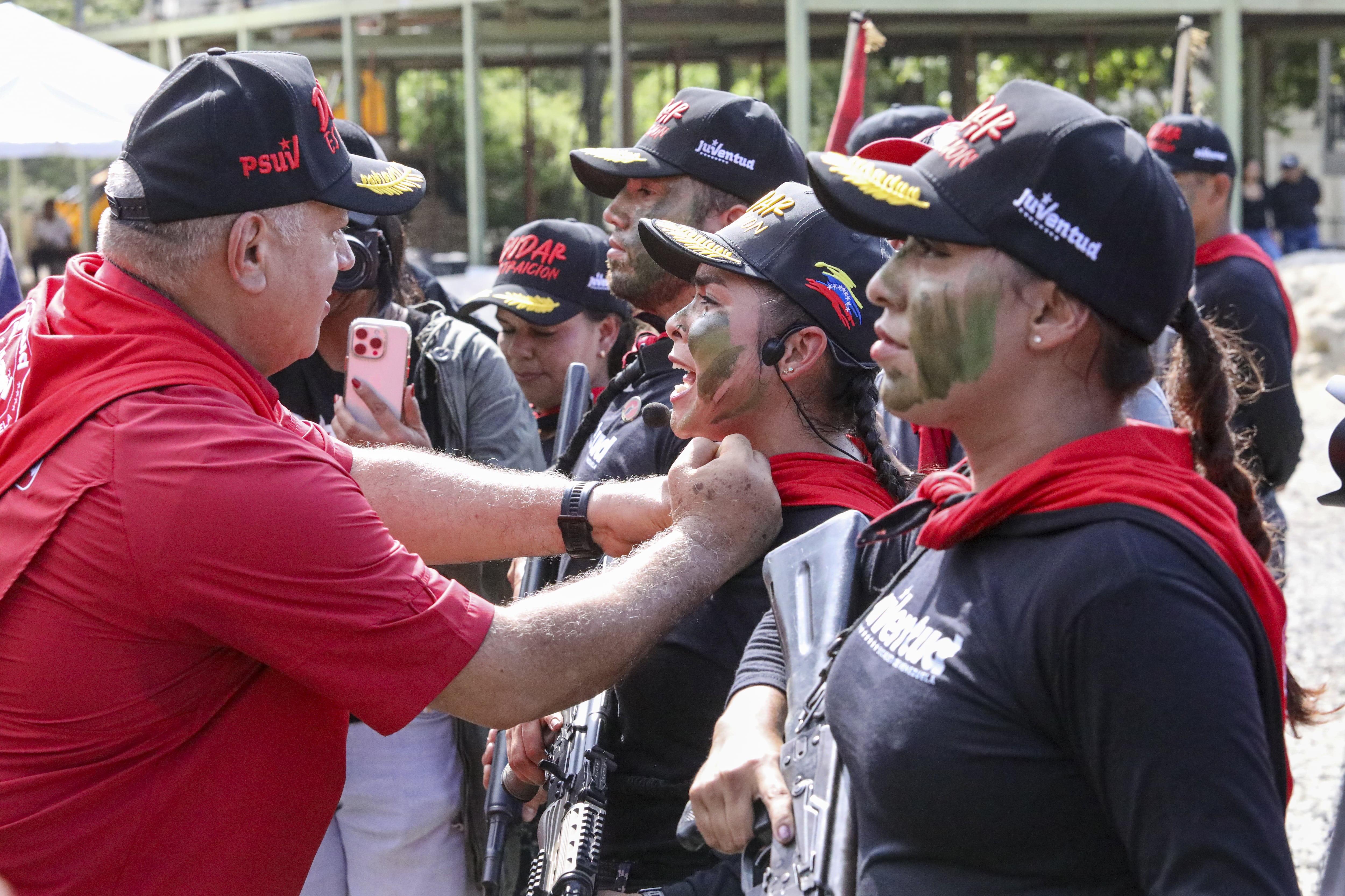 Los ejercicios de simulacro incluyeron posibles emergencias que van desde nuevos terremotos hasta una posible confrontación militar.
(Foto: Ivan Mc Gregor/Anadolu via Getty Images)