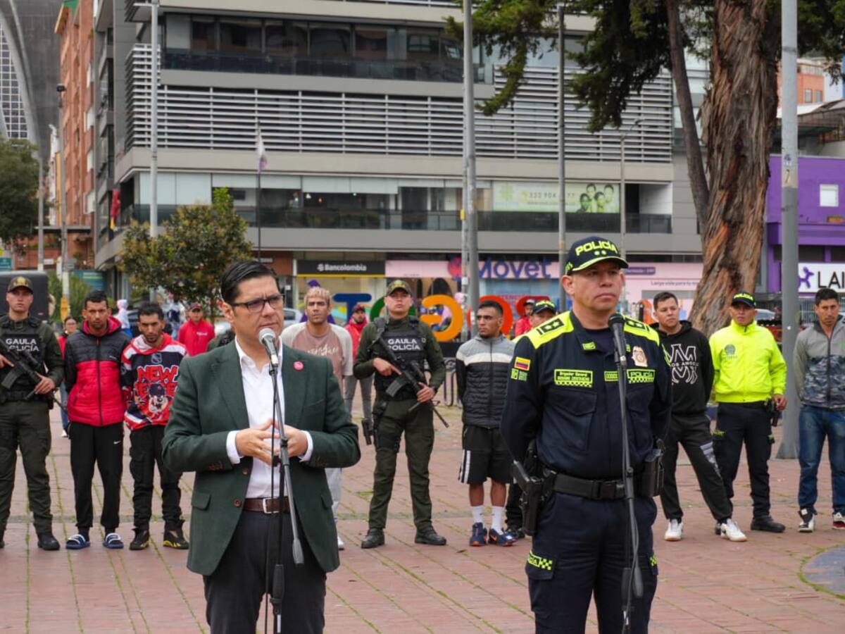 “El país no tiene capacidades”: críticas al sistema migratorio por parte del Sec. Seguridad de Bogotá