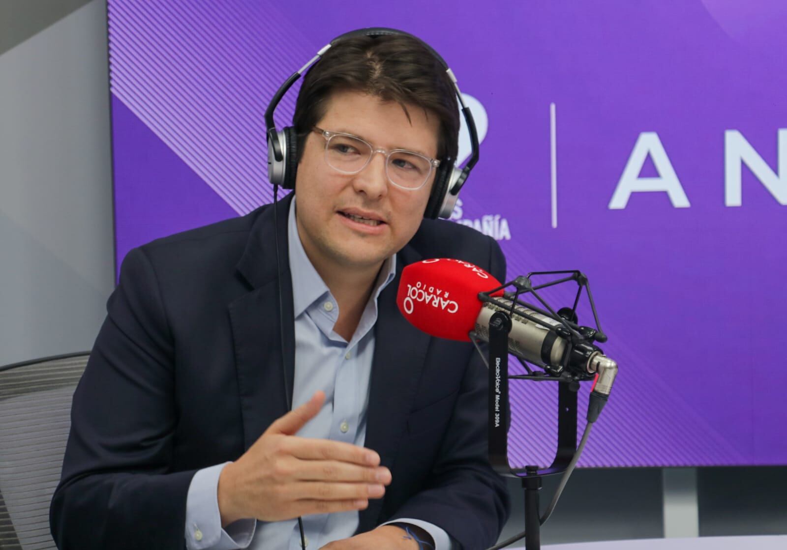 Miguel Uribe en Caracol Radio.