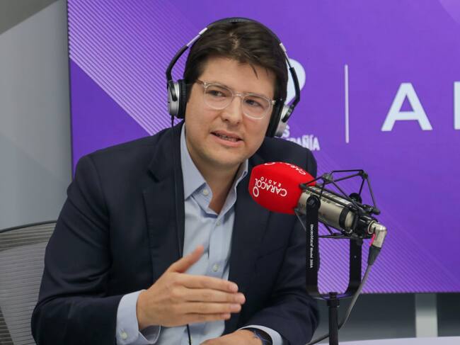 Miguel Uribe en Caracol Radio.