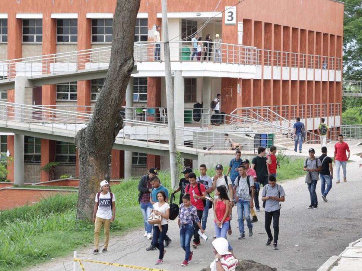 Gobernadora convoca Consejo Superior y Contraloría inicia fiscalización por crisis en Unisucre
