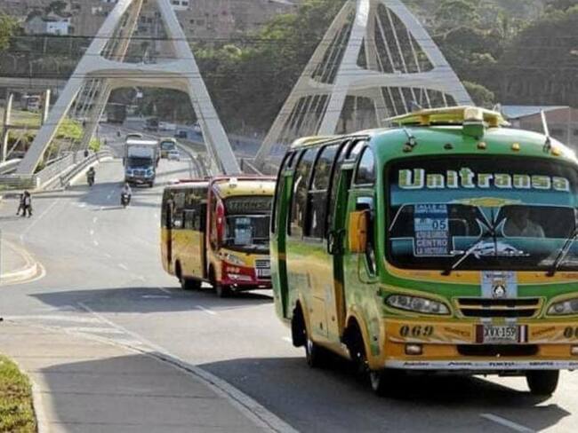 Transportadores de buses inician operaciones en ciertas franjas
