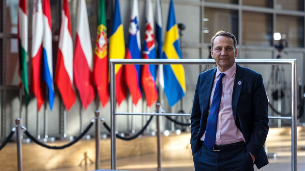 “Ucrania tiene última palabra para decidir si las quiere”: canciller de Polonia por ‘tropas de paz’