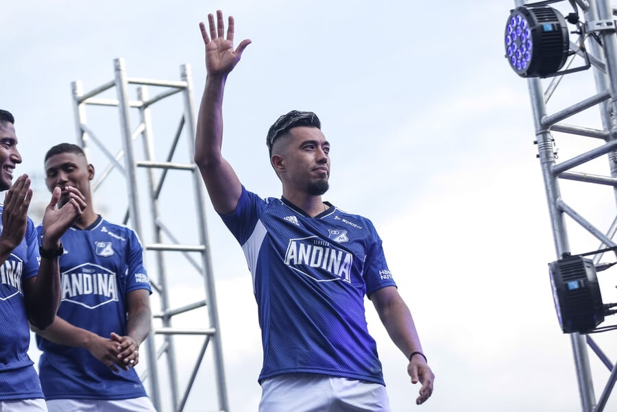 Bogotá, 22 de enero 2023. El club Los Millonarios presentó en la Noche Embajadora su nuevo plantel profesional masculino y femenino, así como su nueva indumentaria para la temporada 2023.(Colprensa-John Paz)