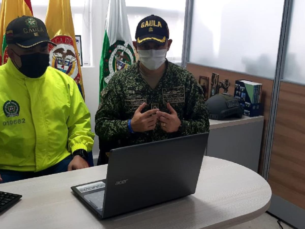 Gaula militar y de policía capacitaron a comerciantes sobre extorsión