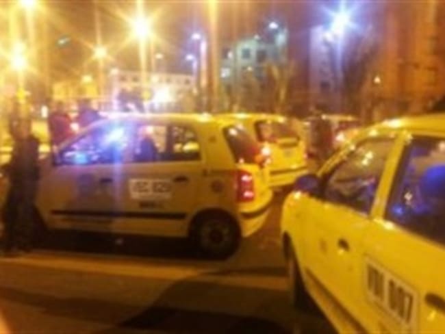 Taxistas protestan contra conductores borrachos en Bogotá
