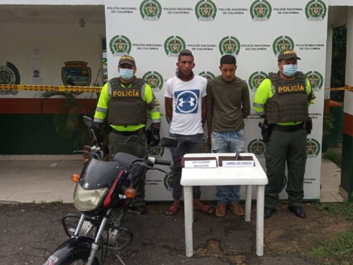 A la cárcel dos sujetos que fueron sorprendidos armados en Turbaco