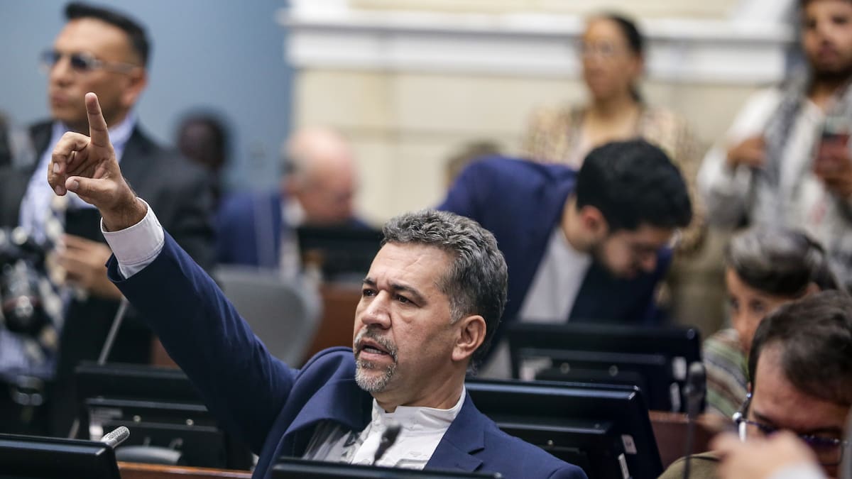 Escuderos de León Fredy Muñoz empiezan a manejar cargos claves en el Min. de Relaciones Exteriores