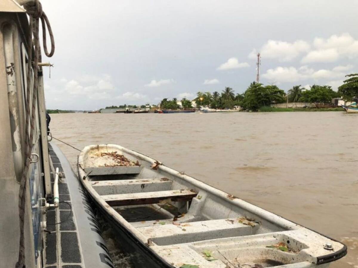 Armada recupera lancha hurtada en área de la Bahía de Cartagena