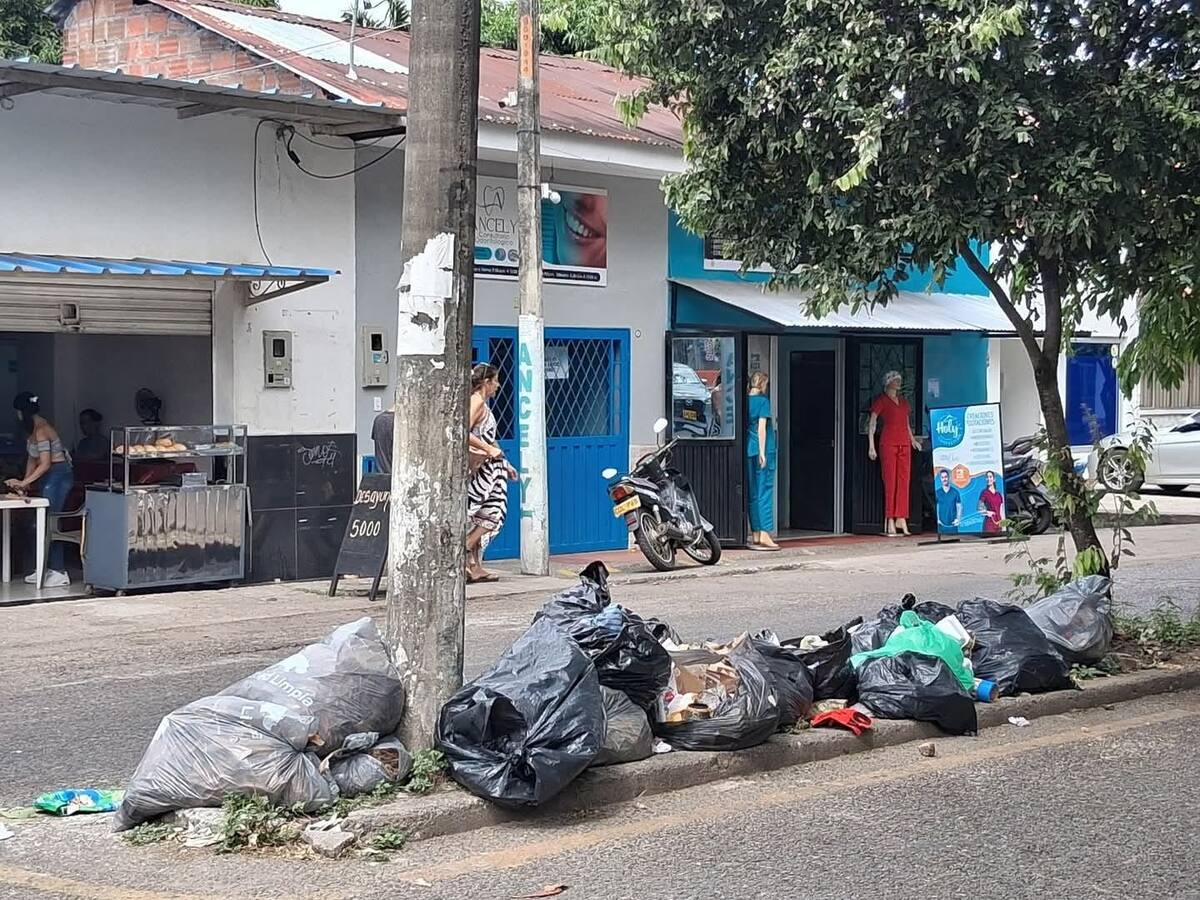 Bloqueo en la vía al relleno sanitario afecta recolección de residuos en Neiva