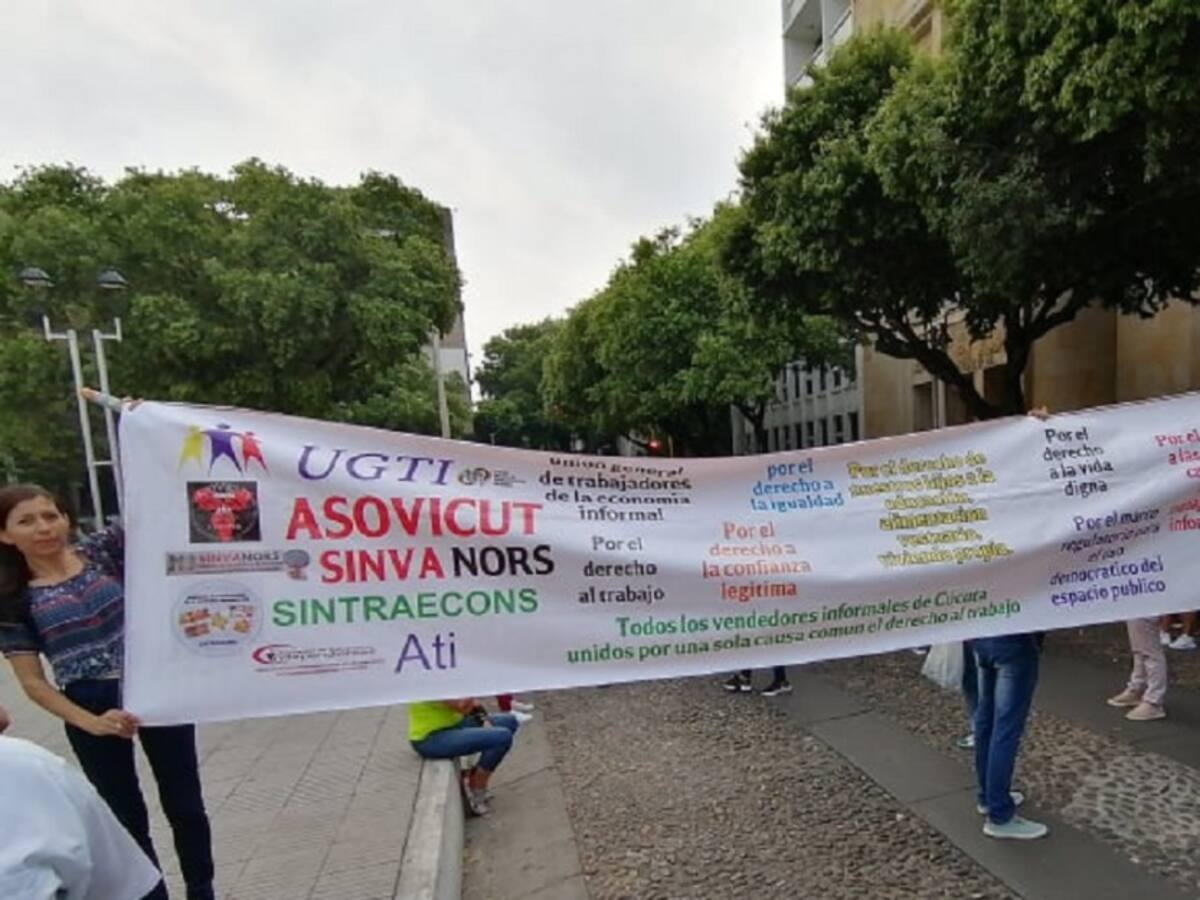 Ambulantes en el centro de Cúcuta protestaron y regresaron a trabajar