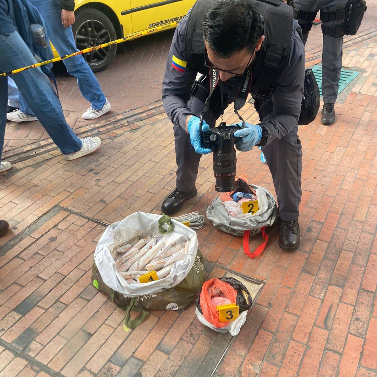 Detienen a un hombre con artefactos explosivos en el centro de Bogotá