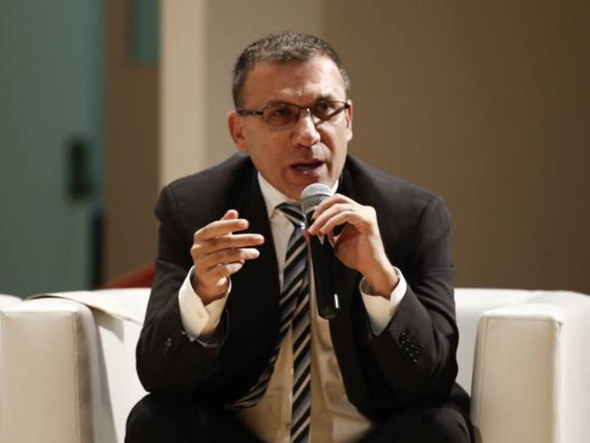 Solo si los colombianos dicen SÍ se desarmarán las Farc: Roy Barreras