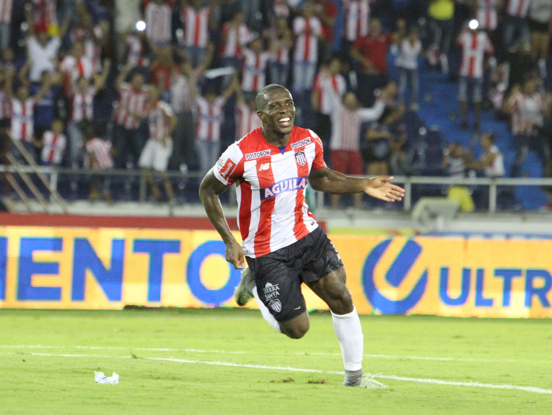 Édison Toloza con la camiseta de Junior / Colprensa