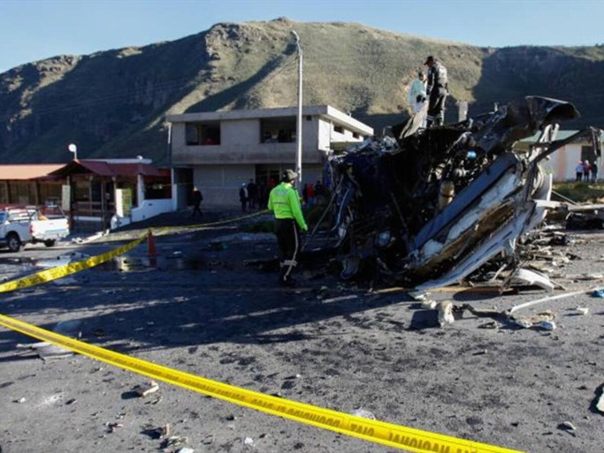 Gobierno activa atención a colombianos víctimas de accidente de bus en Ecuador