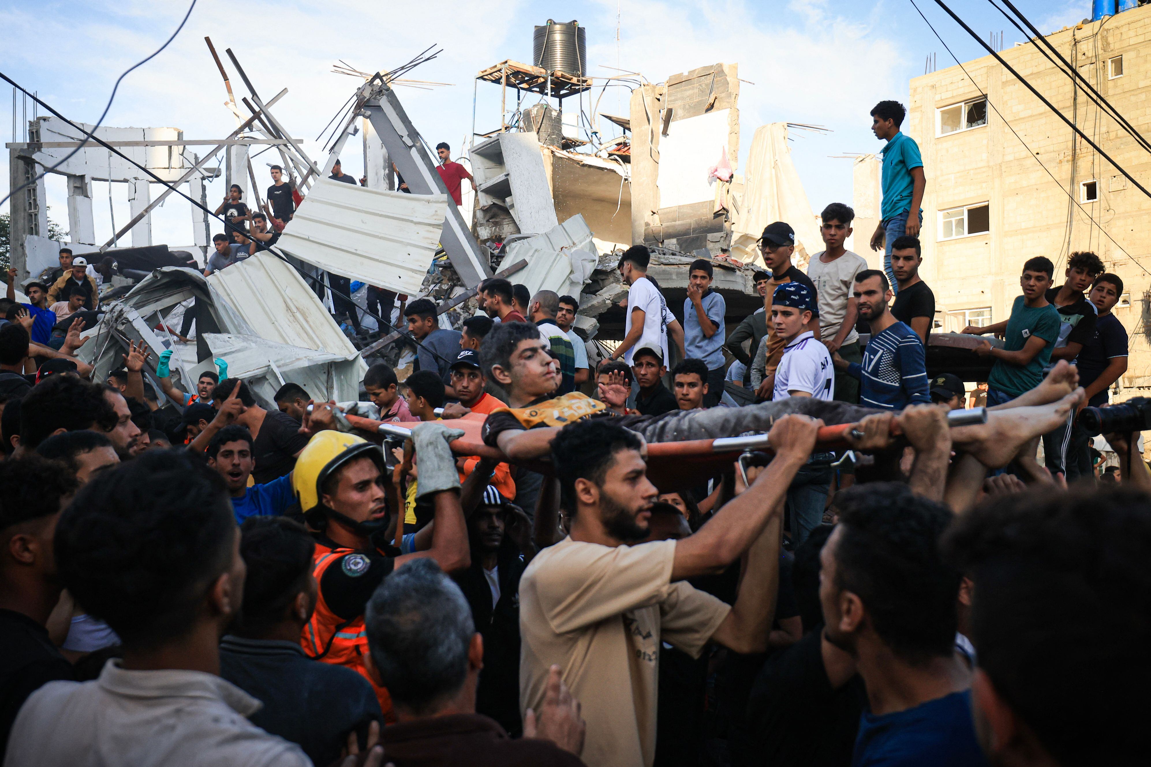 Escuela de UNRWA en Khan Yunis, en el sur de la Franja de Gaza. ( Foto de MAHMUD HAMS/AFP vía Getty Images)