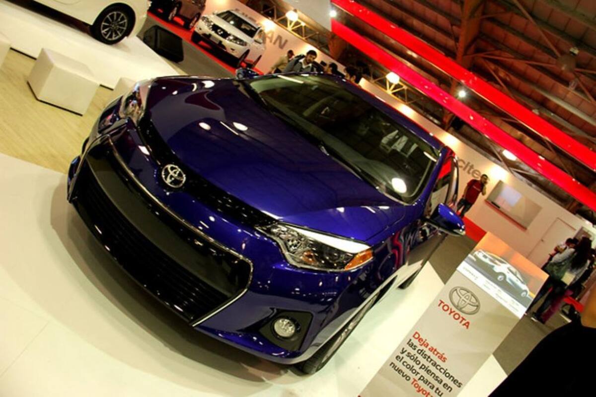 Los amantes de los automóviles se dan cita en Corferias donde se exhiben más de 1000 vehículos con  modelos recientes de las más reconocidas marcas de automóviles a nivel mundial.