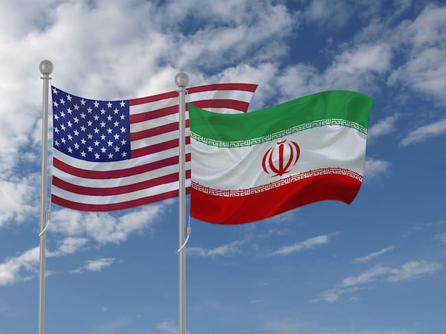 Banderas de Estados Unidos e Irán (Crédito: Getty Images)