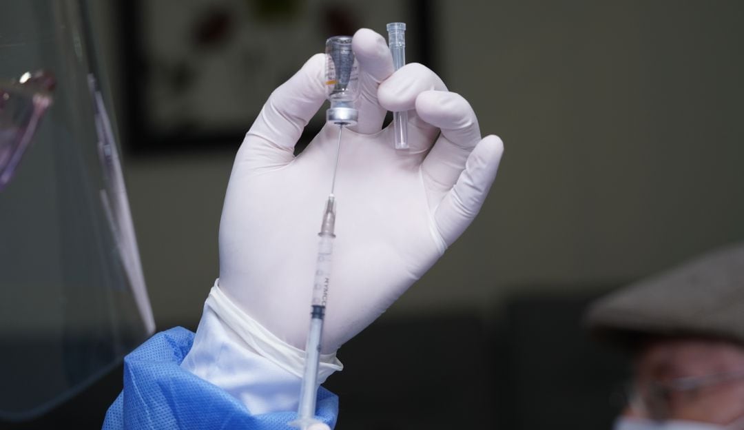 Polémica por doble vacunación a una mujer en Neiva