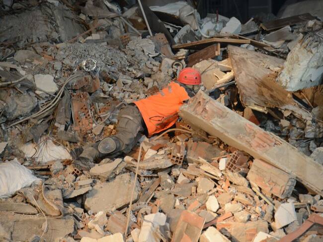Sanciones en Siria limitan los operativos de rescate por el terremoto