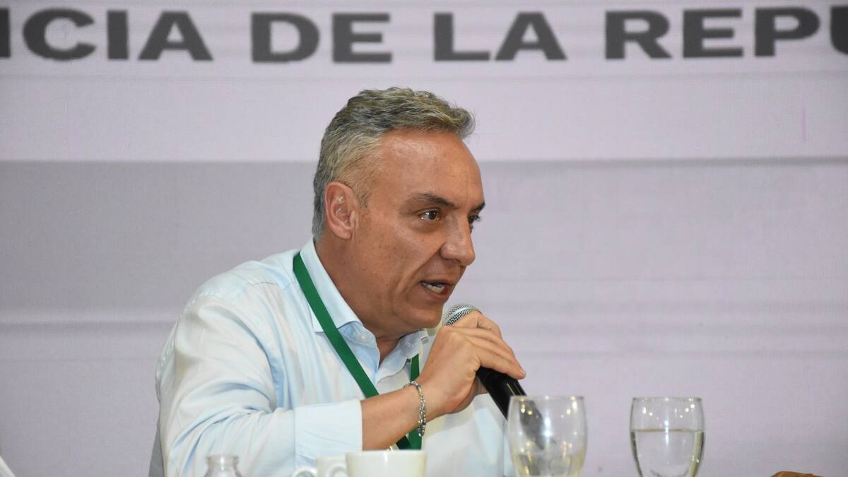 Se deben parar acuerdos con grupos armados si no dan resultados: presidente de FND
