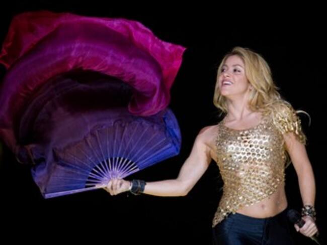Shakira “rabiosa” negó haber dado un regalo al presidente Chávez
