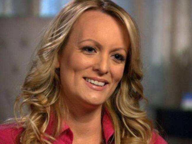 Pueblo en EE.UU. decreta día en honor a actriz porno de escándalo con Trump