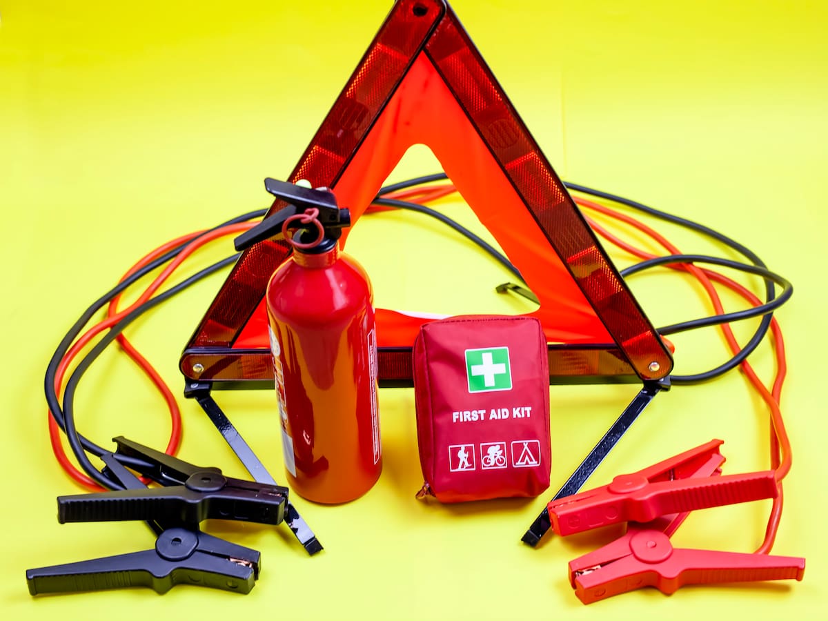 Esto es lo que debe tener el kit de carretera según la ley