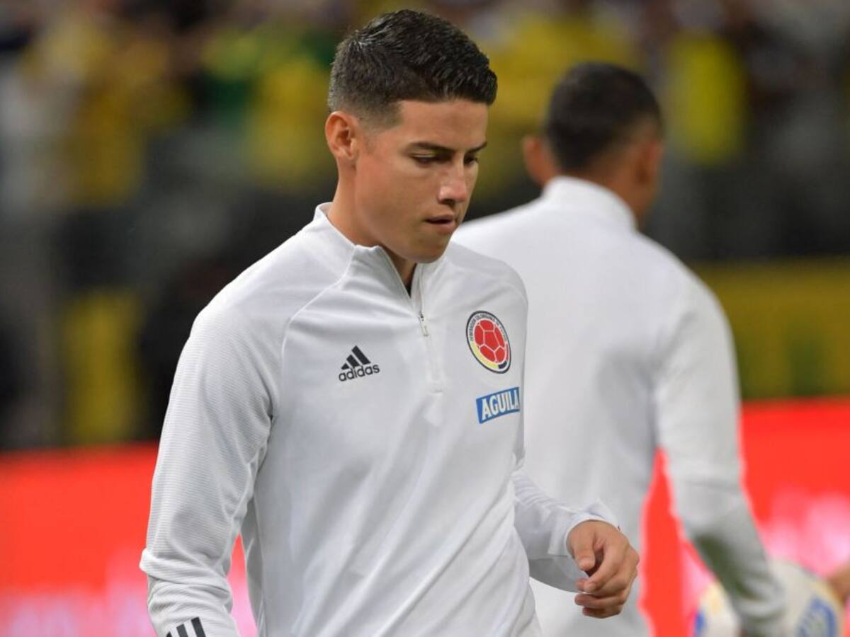 Hamilton Ricard: "No pondría a James de titular por la liga de donde viene"