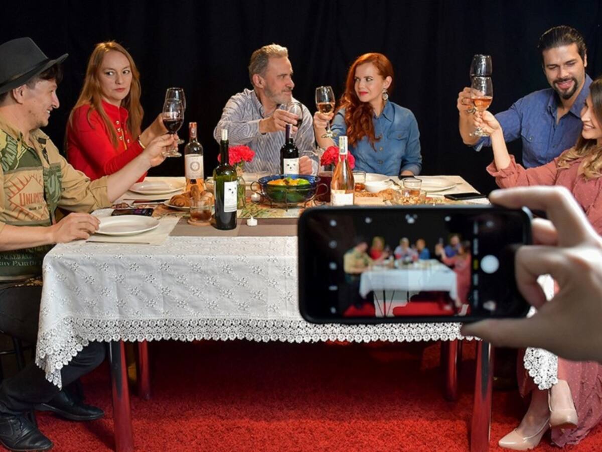 Teatro por Whatsapp: la propuesta de DECA Teatro