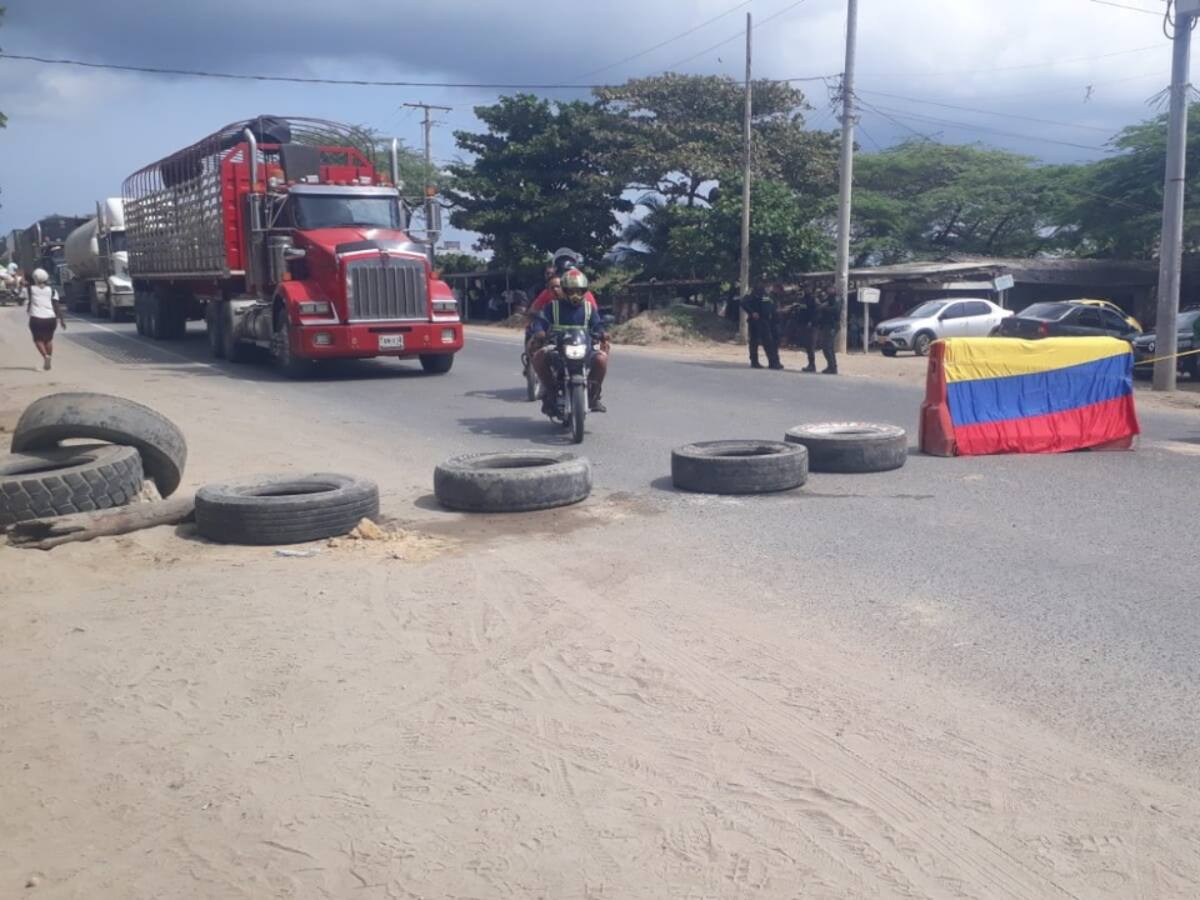 Mal estado de las vías en el Magdalena mantiene incomunicada a la población
