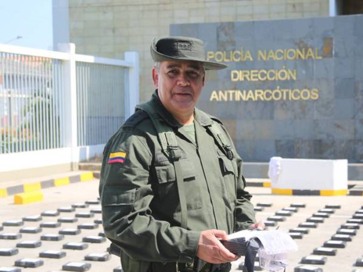 Coroneles investigados por causas leves podrían presentarse a cursos para general