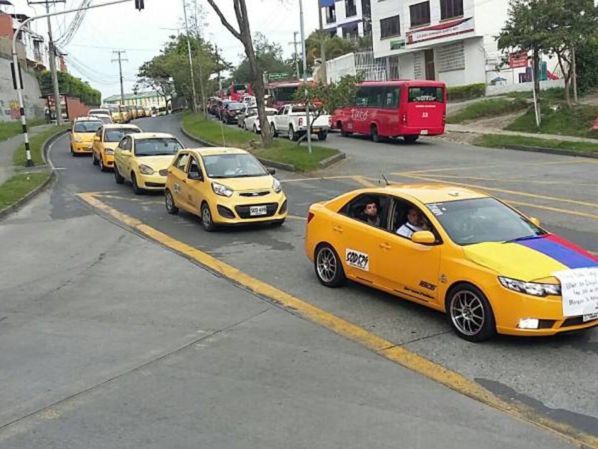 Taxistas protestan contra Uber en Armenia