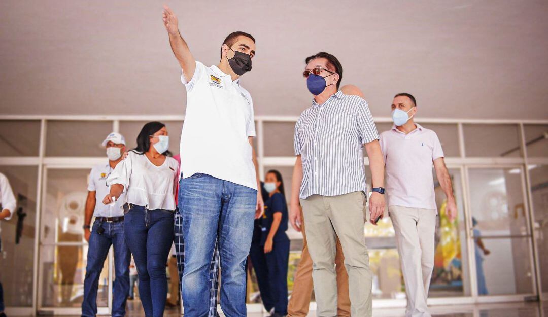 "Realmente éste ya es otro hospital, muy diferente al que teníamos hace dos años": ministro Fernando Ruiz