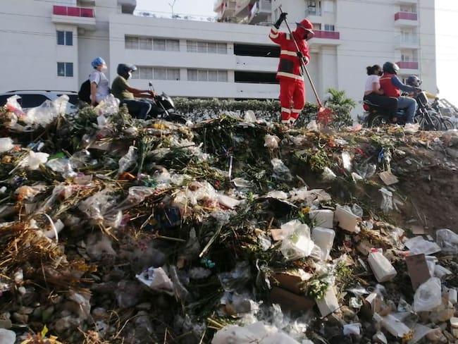 36 toneladas de residuos recogió Veolia en la Avenida del Ministerio