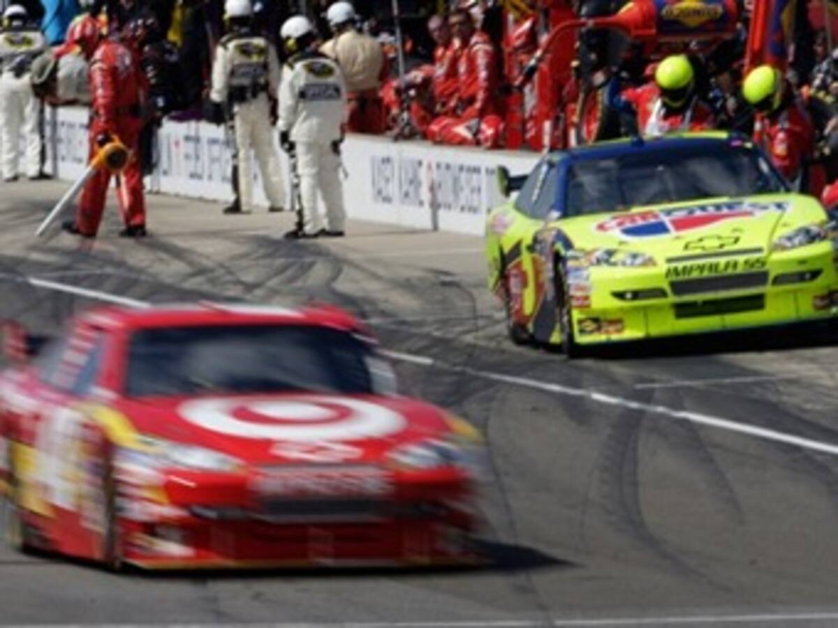 Juan Pablo Montoya terminó 21 en Brickyard 400 de Indianapolis