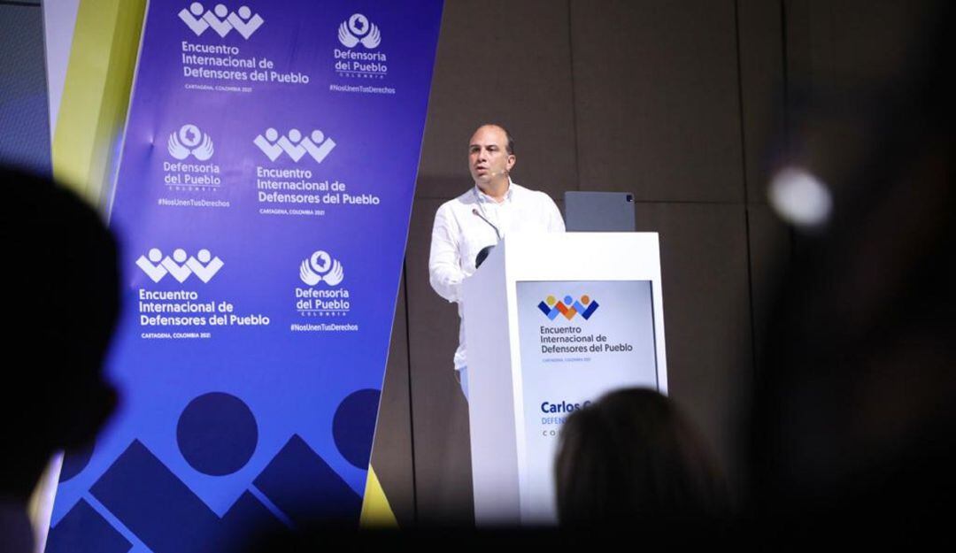 El Defensor del Pueblo aseguró que es inconcebible que cerca de 2,2 millones de estudiantes no hayan regresado a las aulas de clases 