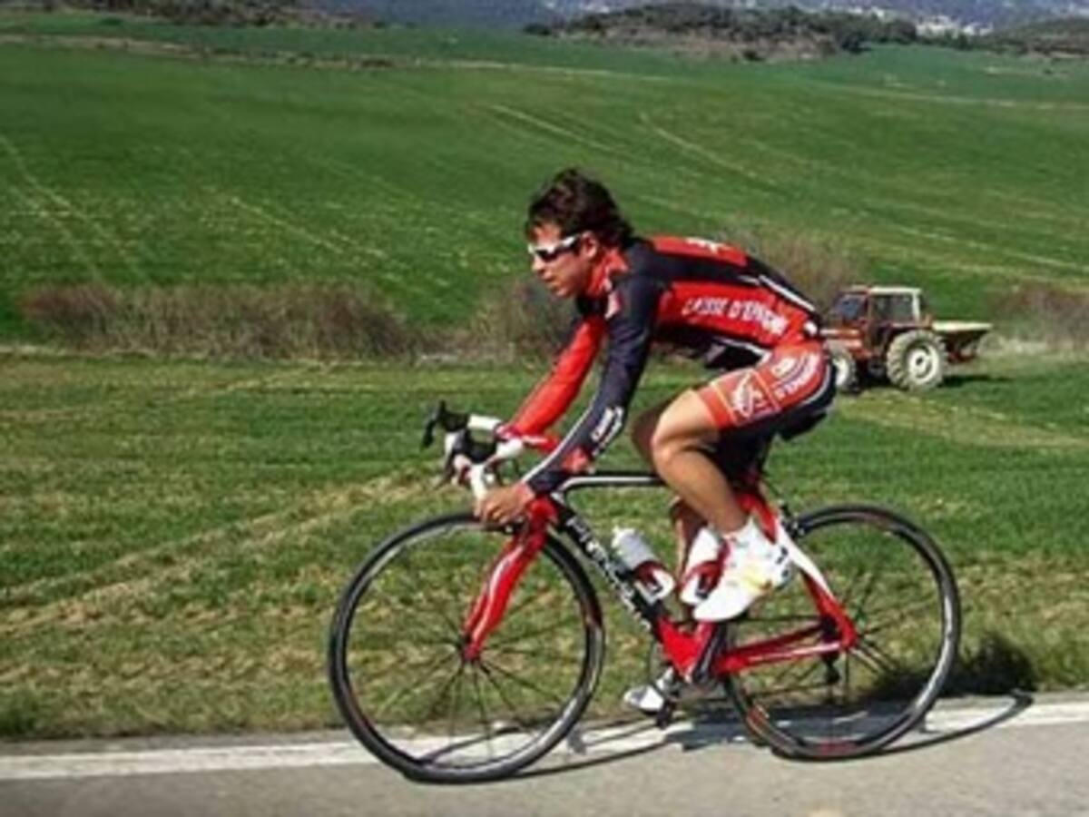 Rigoberto Urán llega cuarto en la undécima etapa de la Vuelta a España, Antón gana y es líder